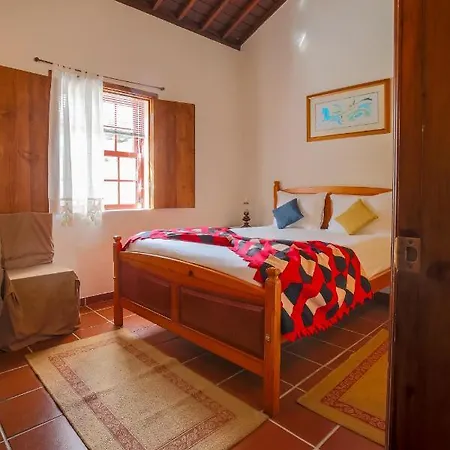 Quinta Dos Reis Biscoitos (Terceira)