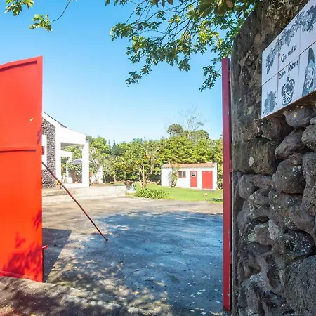 Quinta Dos Reis * Biscoitos (Terceira)